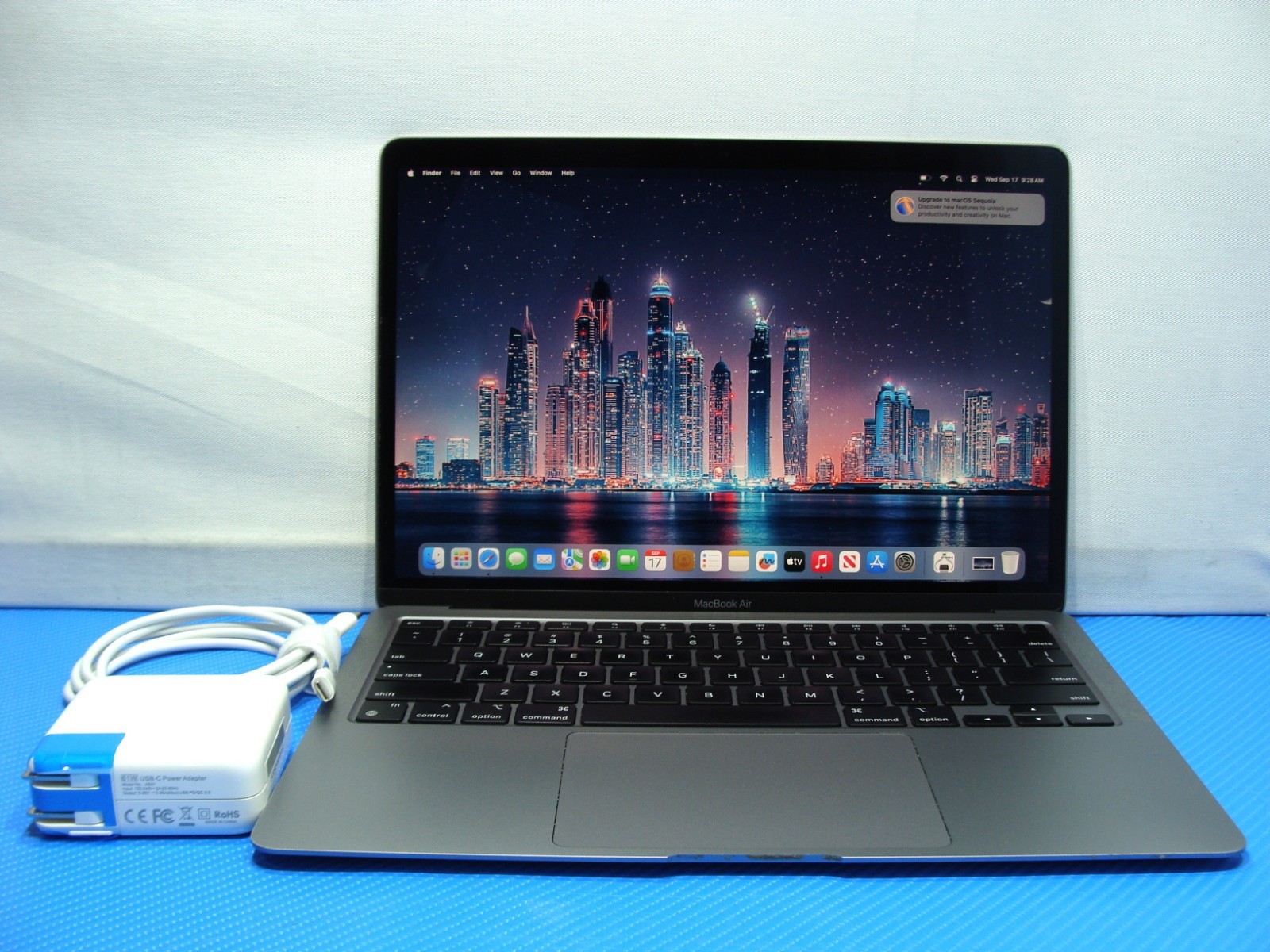 Apple MacBook Air A2337 (2020) 13.3″ M1 8CPU/8GPU 8GB 512GB OS Sonoma MGN73LL/A