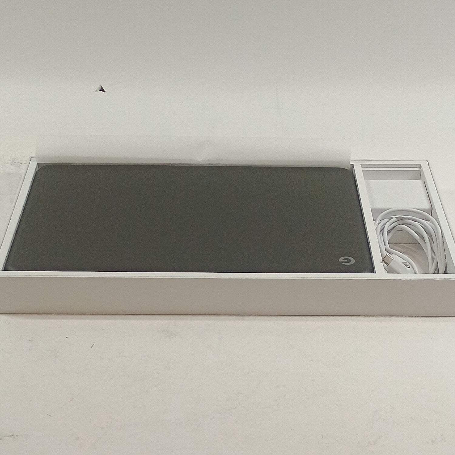 Broken Google Pixelbook Go 13.3″ i5-8200Y 1.3GHz 8GB RAM 128GB SSD READ