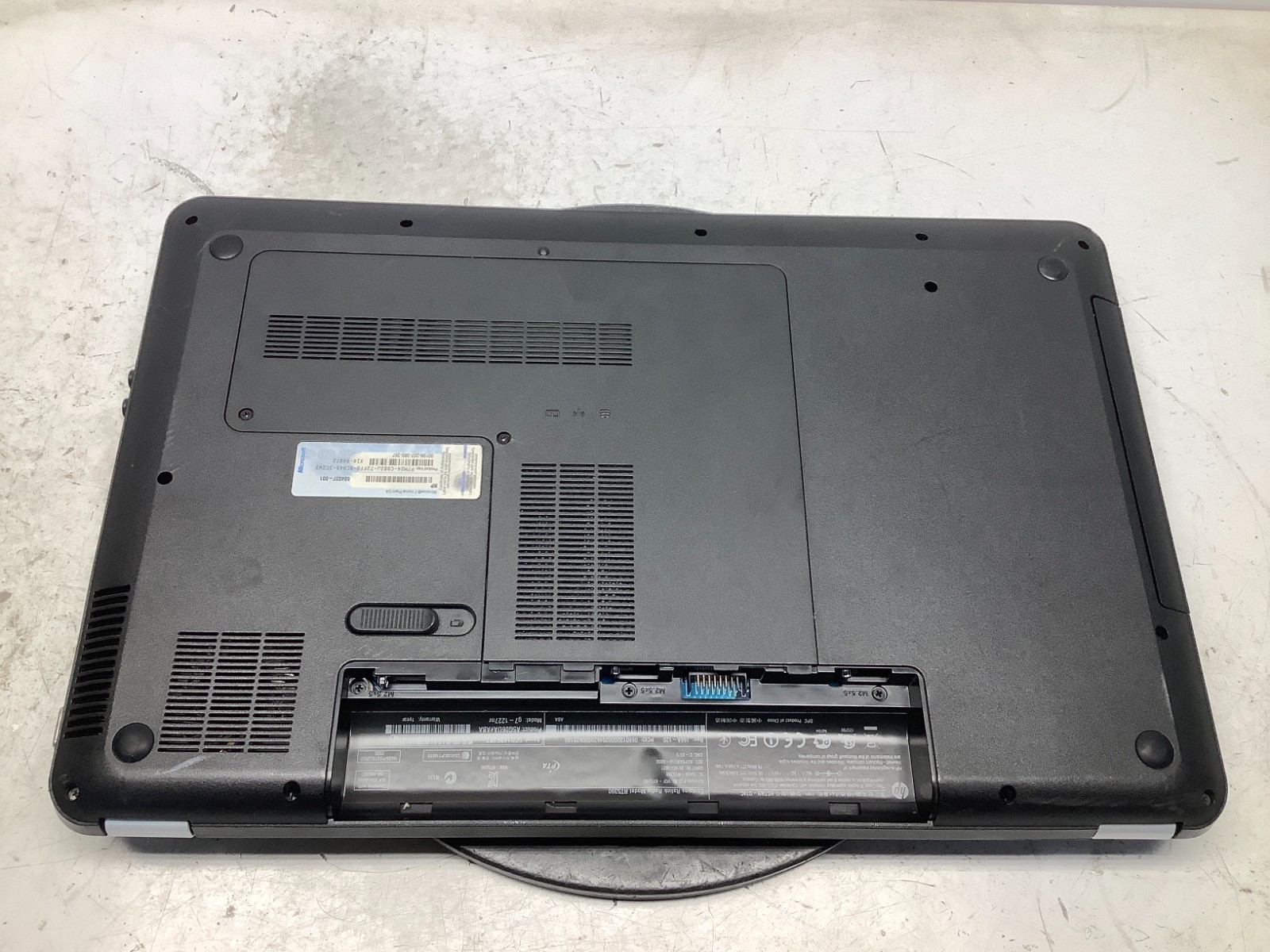 HP Pavilion G7-1227NR Intel i3-M370 2.4GHz 4 GB NO HDD/Battery