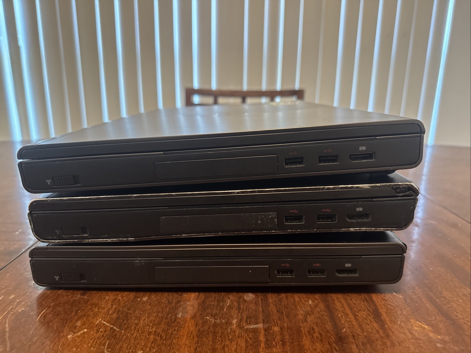 (Lot of 3) Precision M6600 17.3″ Laptop i7-2860QM 2.50GHz 16GB RAM AMD **NO HDD*