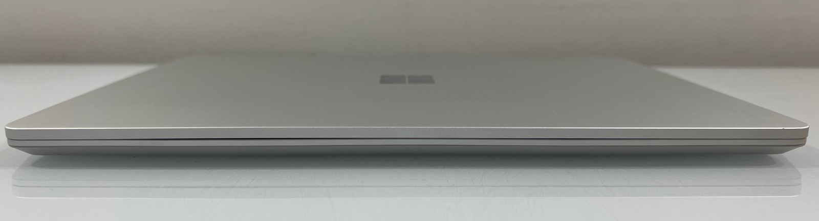 Microsoft Surface Laptop Go 12.4″ Touch i5 10th Gen 8GB RAM 256GB SSD *MINT