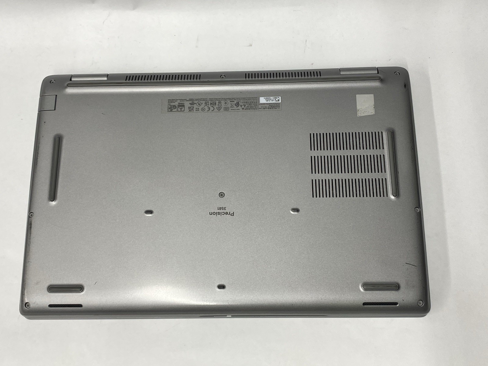 Dell Precision 3581 – Grade B – FHD – i7-13800h – 16GB – 512SSD – W11P