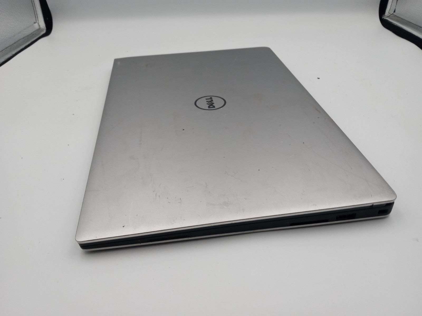 Dell XPS 13 9360 13″ Laptop Intel i3-7100U 4GB RAM – CRACKED SCREEN – READ -RR
