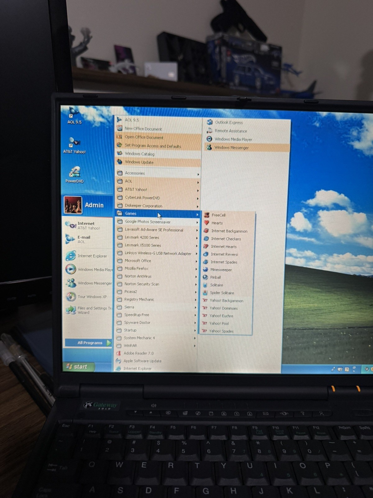 Gateway Solo Pro 9300 Tested Working – Boots Up Win XP