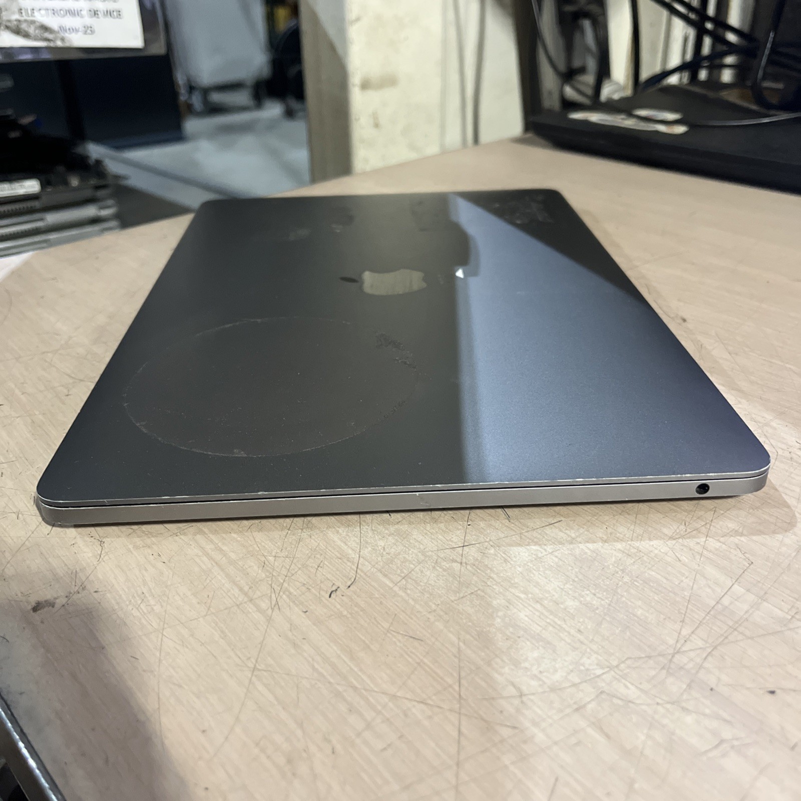 APPLE MACBOOK PRO 13″ MID-2017 CORE I5-7360U 2.3GHZ 8GB RAM NO HD