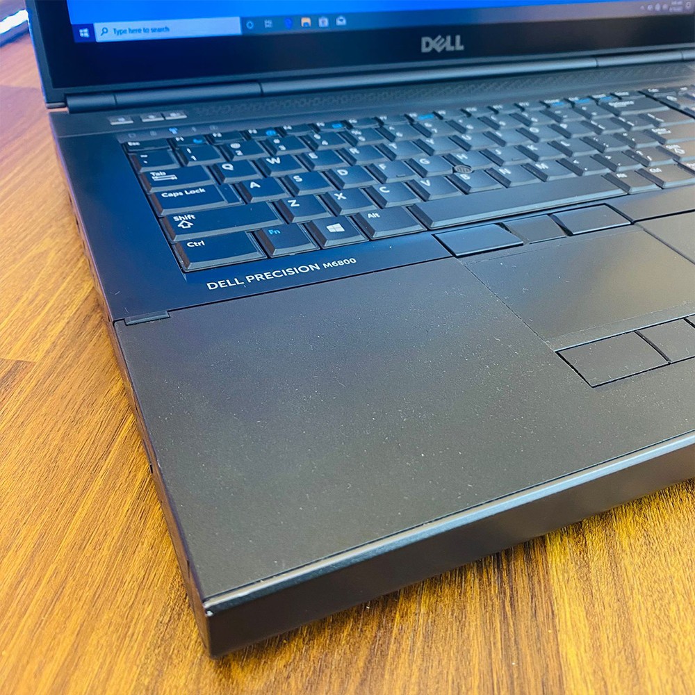 Workstation DELL M6800 17.3″ TOUCH i7-Quad FAST 3TB SSD 32GB Quadro K4100M 4GB