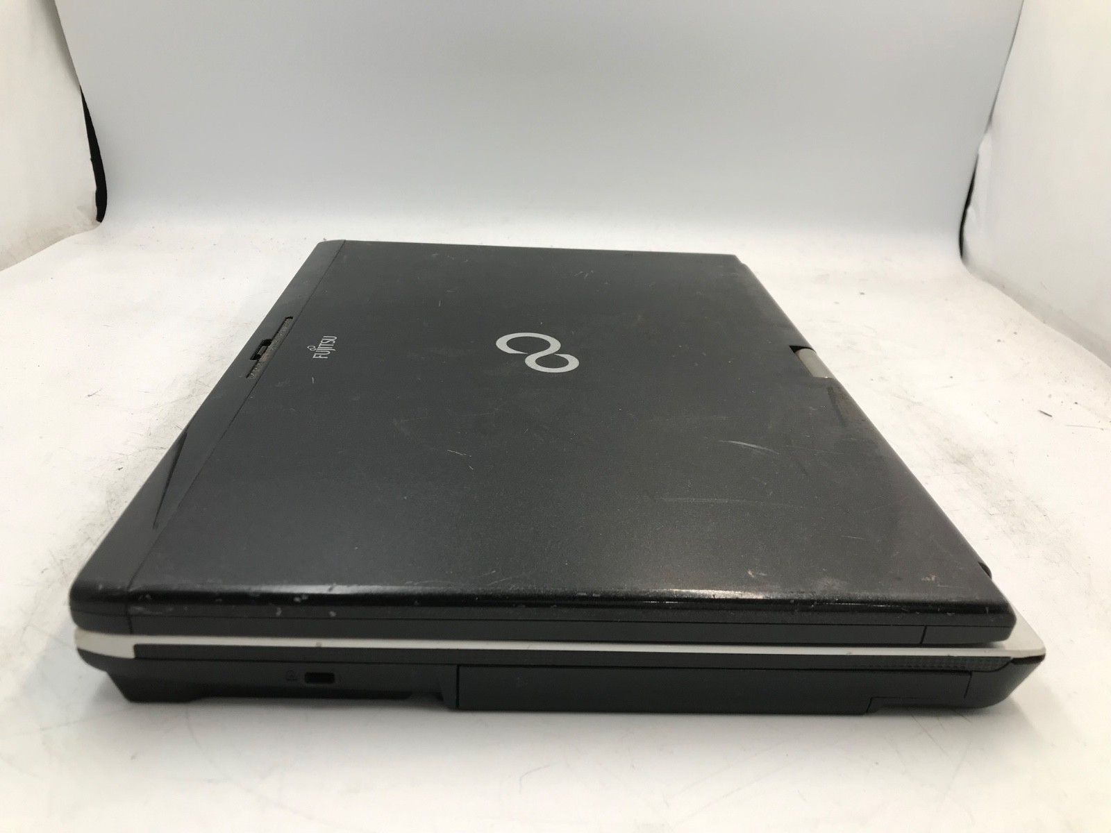 Fujitsu LifeBook T900 Series Intel Core i5 1st Gen. 13″ Tablet -BIOS LOCKED-MZ