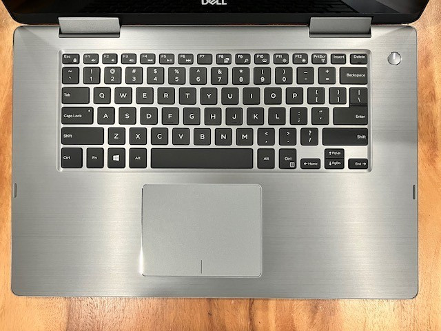 Dell Inspiron 7573 15.6″ Laptop i5-8250U 16GB RAM 512GB SSD Win 11 Home TOUCH