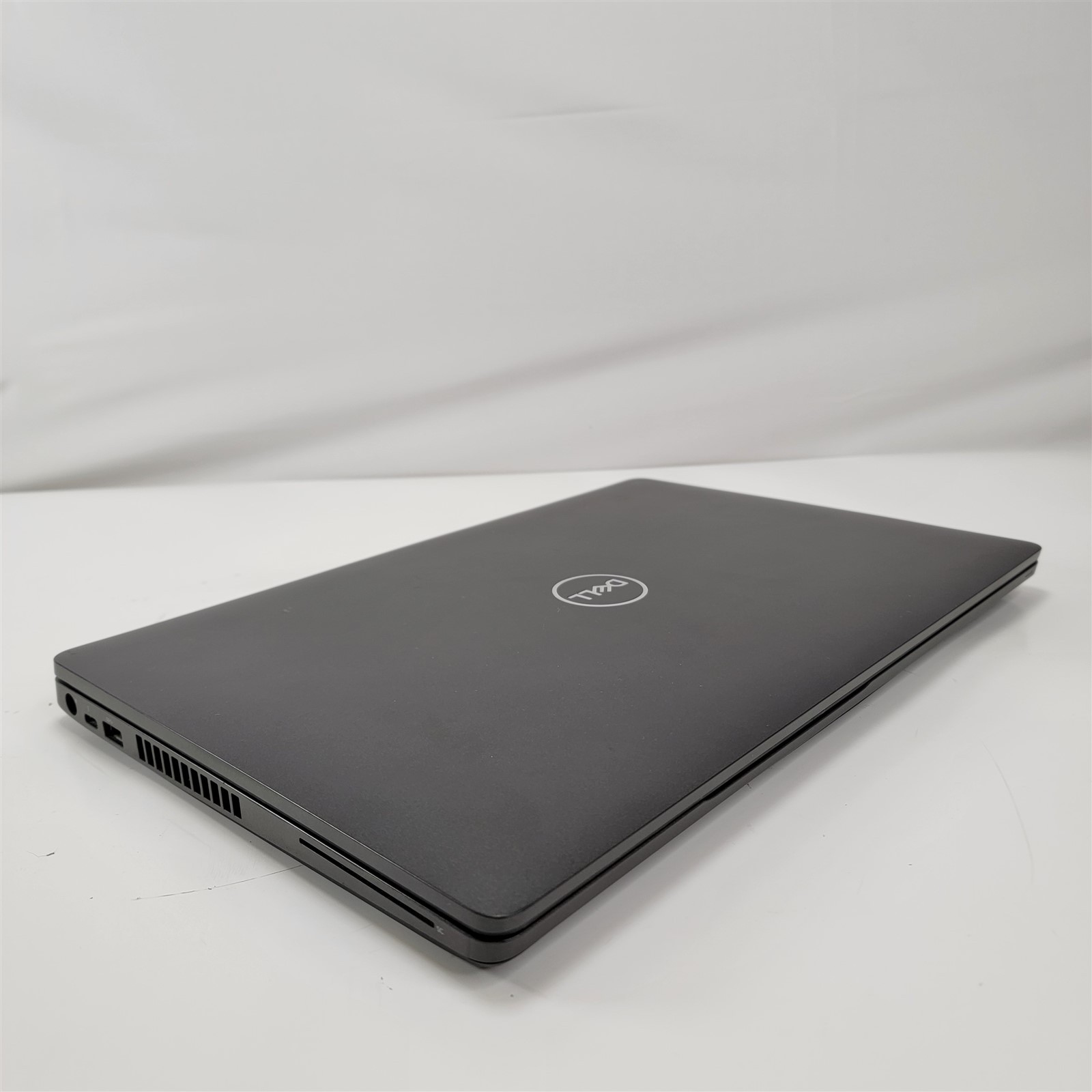 Dell Latitude 5501 15.6” i7-9850H FHD Business Laptop 32GB 512GB SSD Fast