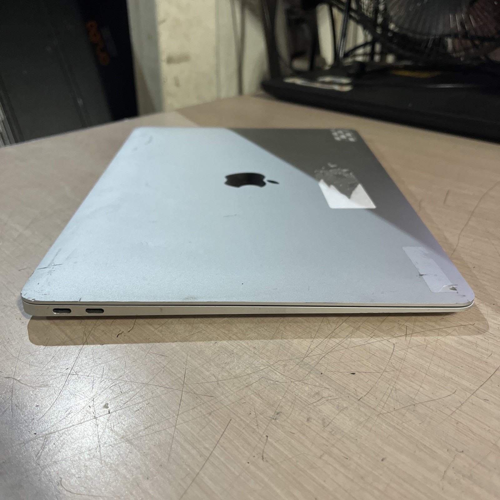 APPLE MACBOOK AIR “M1″ 8 CPU/7 GPU 13” 3.2GHZ 8GB 128SSD