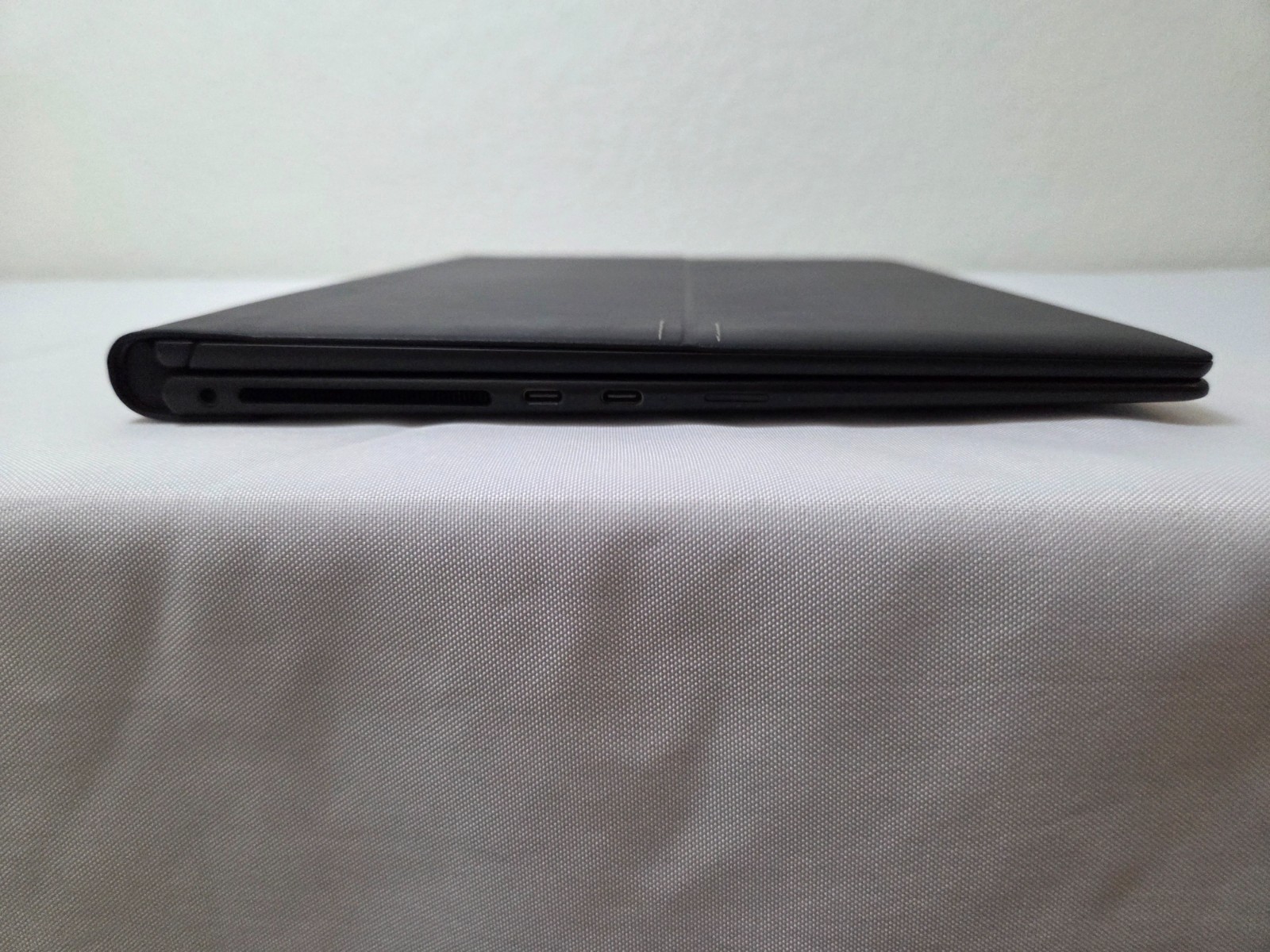 HP Dragonfly Folio G3 2-in-1 13.5″ – Intel Core i7-1265U, 16GB RAM, 512GB SSD