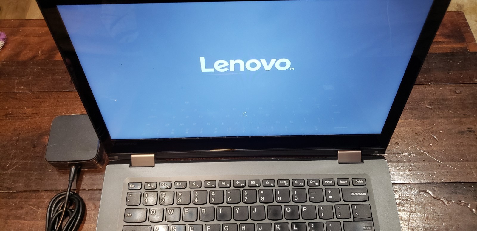 Lenovo Ideapad FLEX 4-1470 14″ Pentium 4405U 2.1GHz 4GB RAM 500GB HDD & Charger