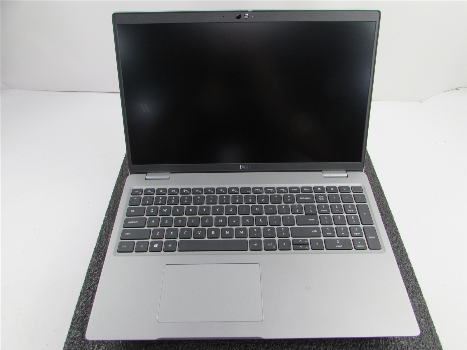 DELL LATITUDE 5520 1920X1080 FHD CORE I7-1185G7 NO SSD NO RAM NO O.S