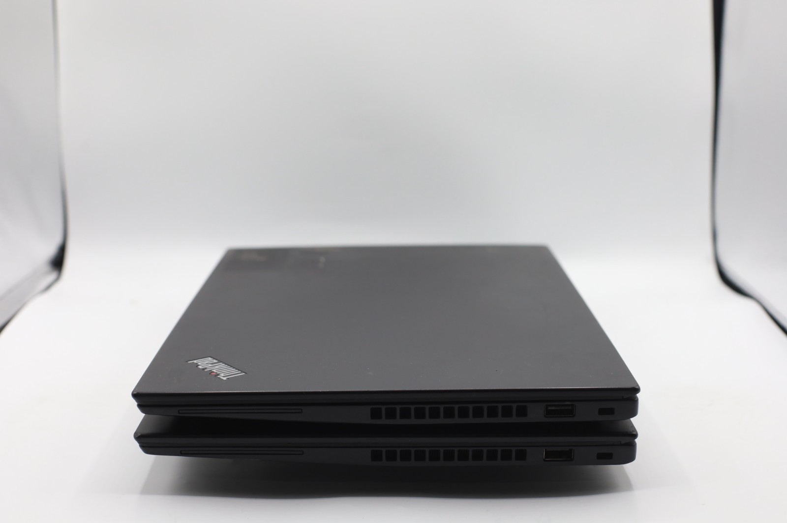 Lot of 2 Lenovo ThinkPad T495s, AMD 5 Pro 3500U, No RAM/HDD/OS, Grade F, F2