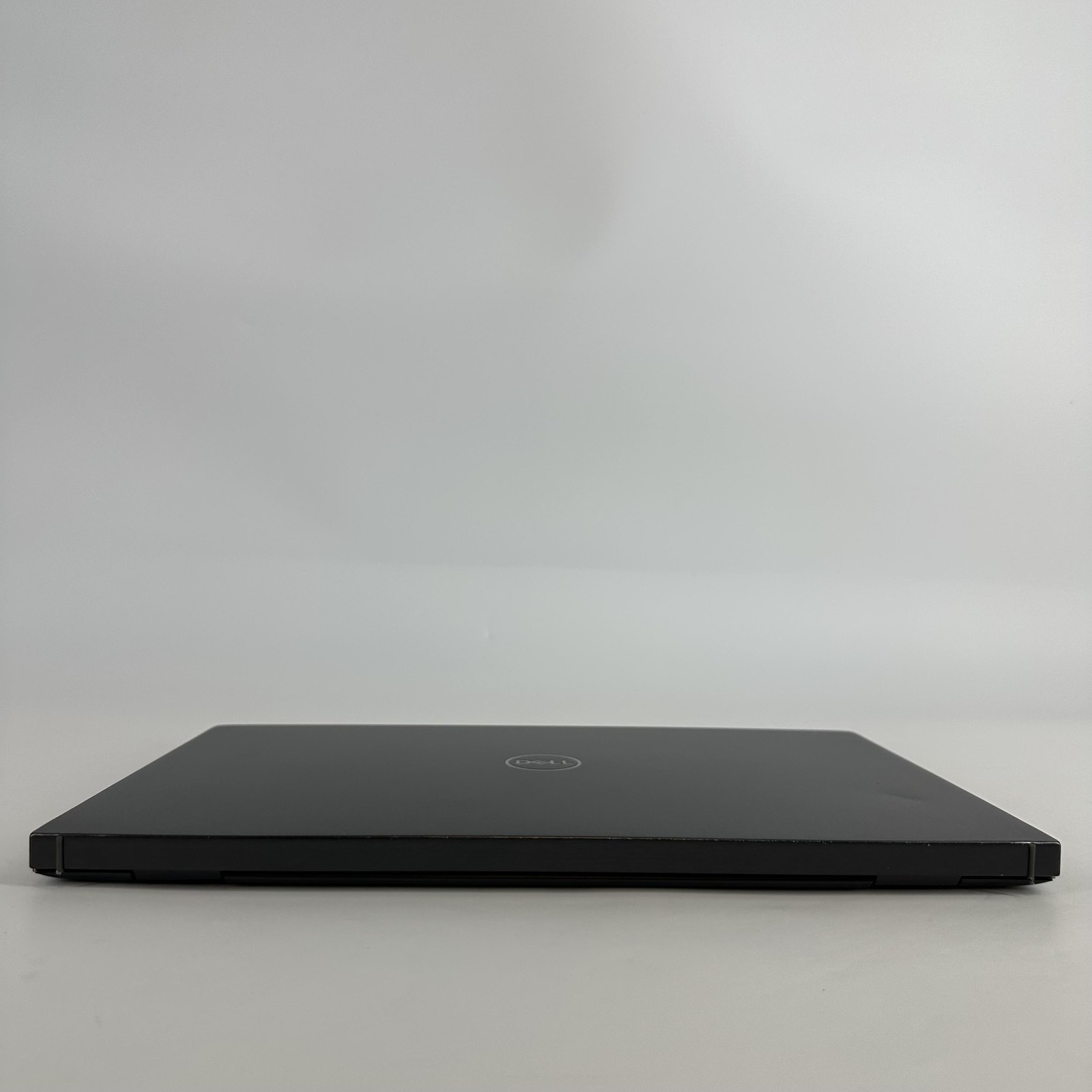 Dell Vostro 7510 15.6 FHD i7-11800H 2.30GHz 16GB 1TB SSD RTX 3050 Ti BENT FRAME