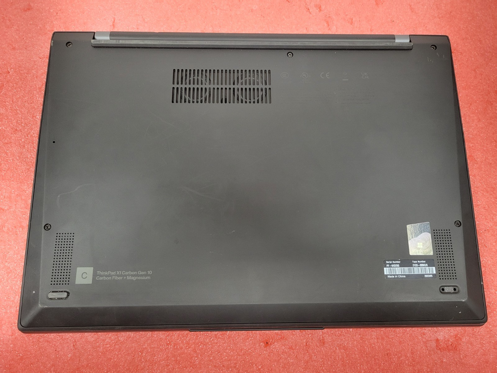 Lenovo ThinkPad X1 Carbon Gen 10 14″ i7-1270P 16GB RAM 512GB SSD | C973