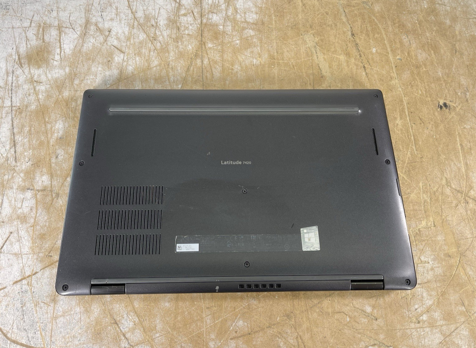 DELL LATITUDE 7420 i5-1145G7 @ 2.6GHz, 16GB RAM, NO HDD/OS – (FOR PARTS)