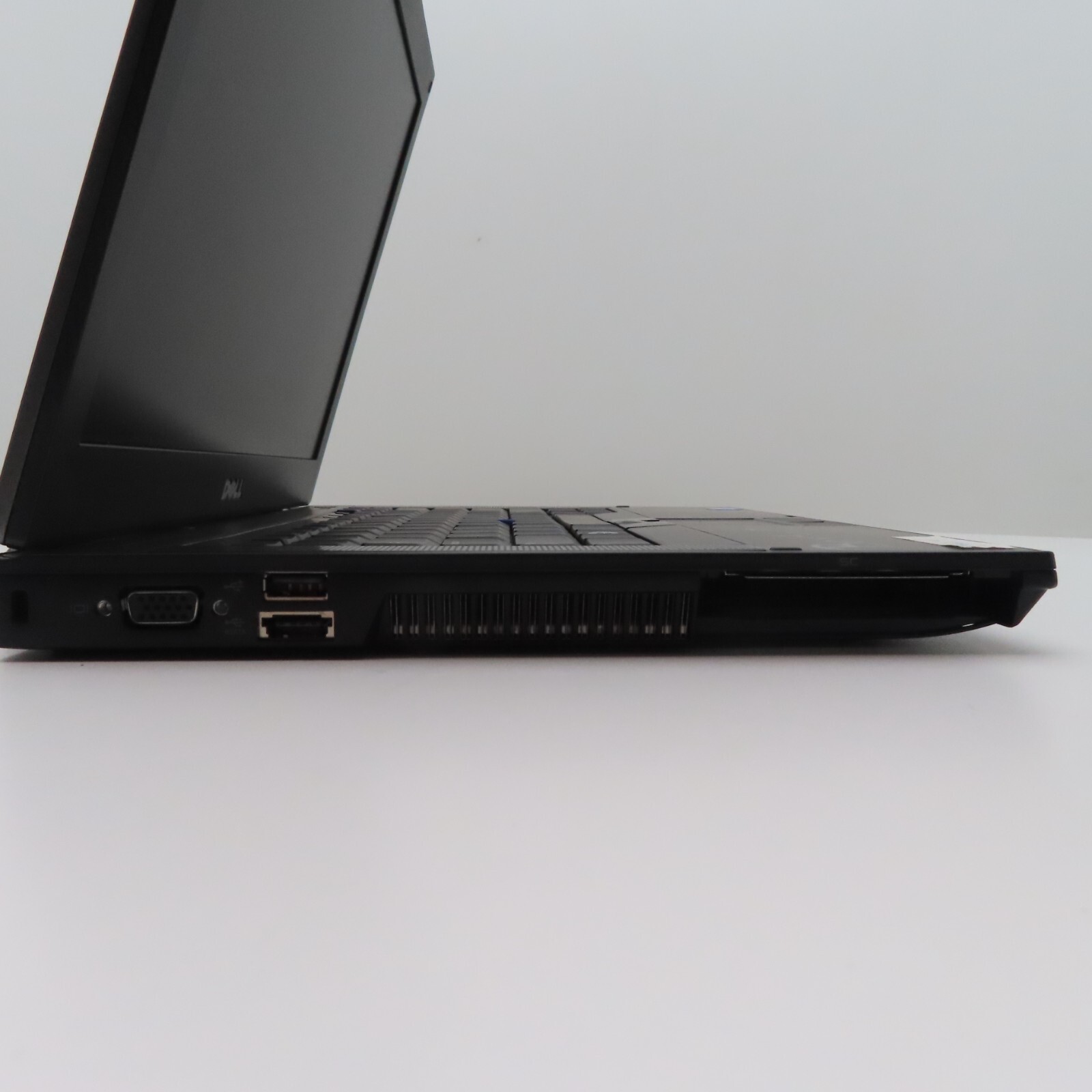 Dell Latitude E6410 Laptop Intel Core i5 2.40GHz 2 Cores 4GB DDR3 SDRAM