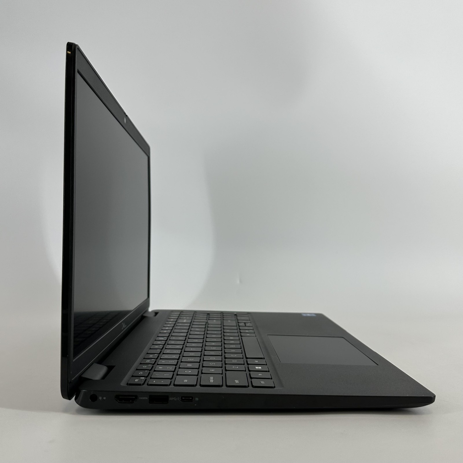 Dell Latitude 3520 15.6 Gray FHD i5-1135G7 2.40GHz 16GB RAM 256GB SSD Good