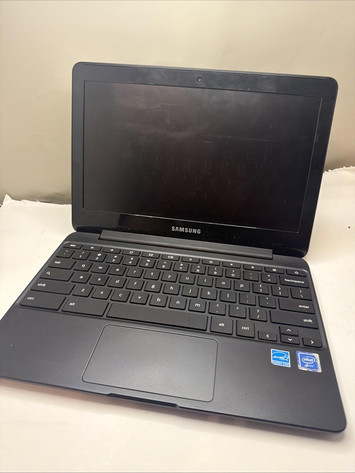 Samsung Chromebook 3 XE500C13-K02US (w/ charger) READ DESCRIPTION