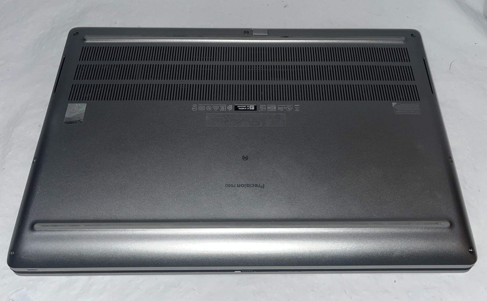 Dell Precision 7560 15.6″ i7-11850H@2.5GHz, 16 GB, 512 GB M2, Win 11 Pro