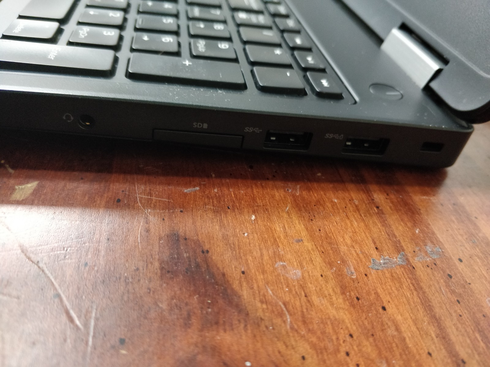 DELL LATITUDE E5570 INTEL CORE I5- 6440HQ@ 2.60GHz 8GB RAMNO DRIVE PARTS 8990