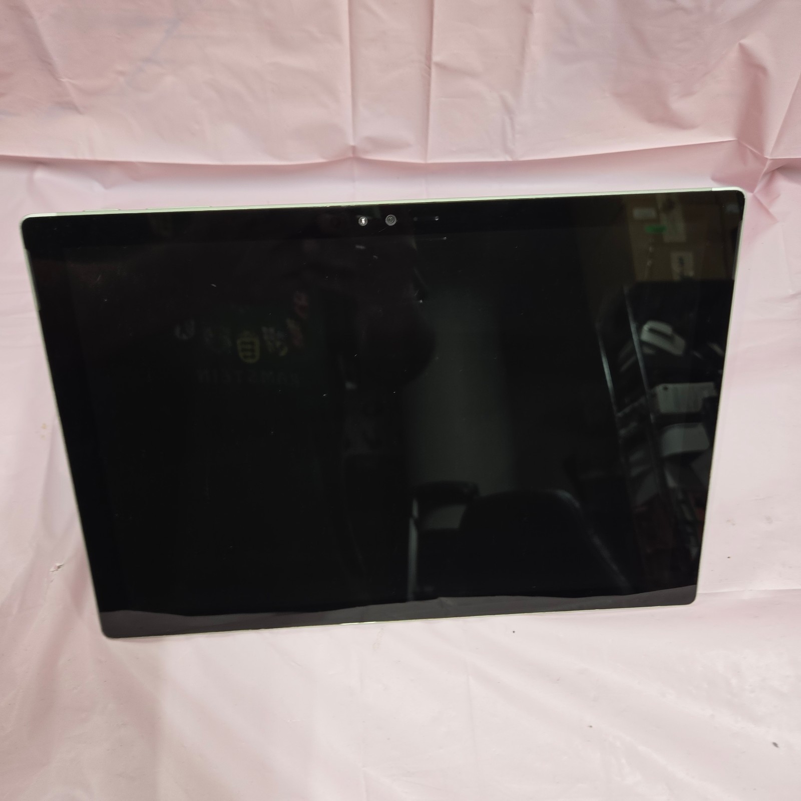 Microsoft Surface Pro 5 1724 128GB Intel Core i5 Cracked Screen For Parts