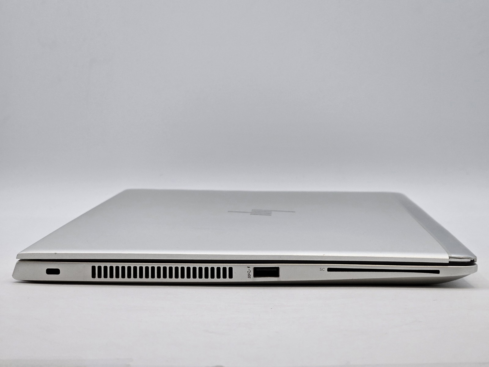 HP EliteBook 840 G5 14″ FHD I7-8650U 512GB 16GB W11P Backlit FP Reader IRCam