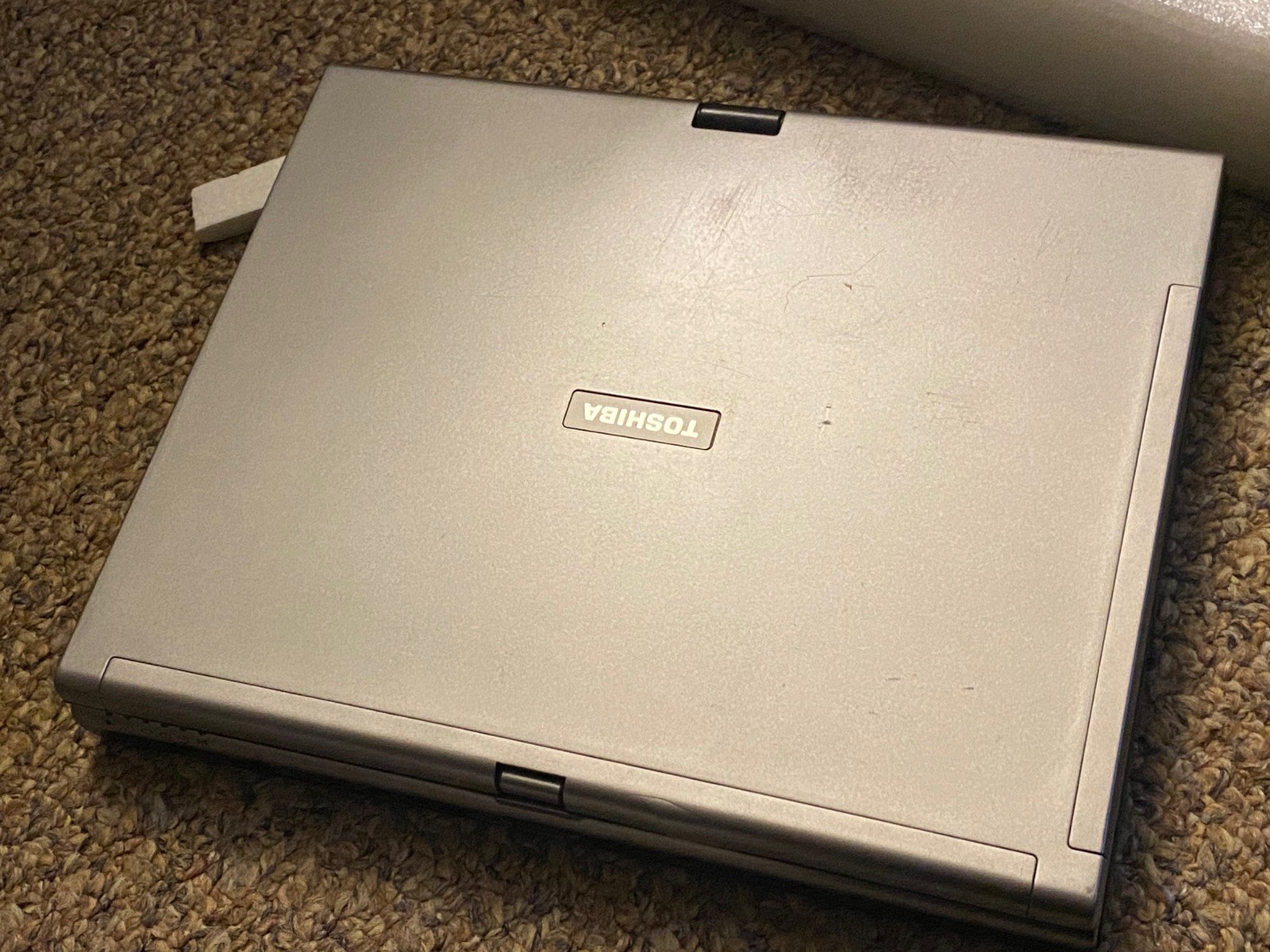 12.1” Toshiba Portege M400 Tablet Laptop Vintage T2400 2GB 160GB Linux – WORKING