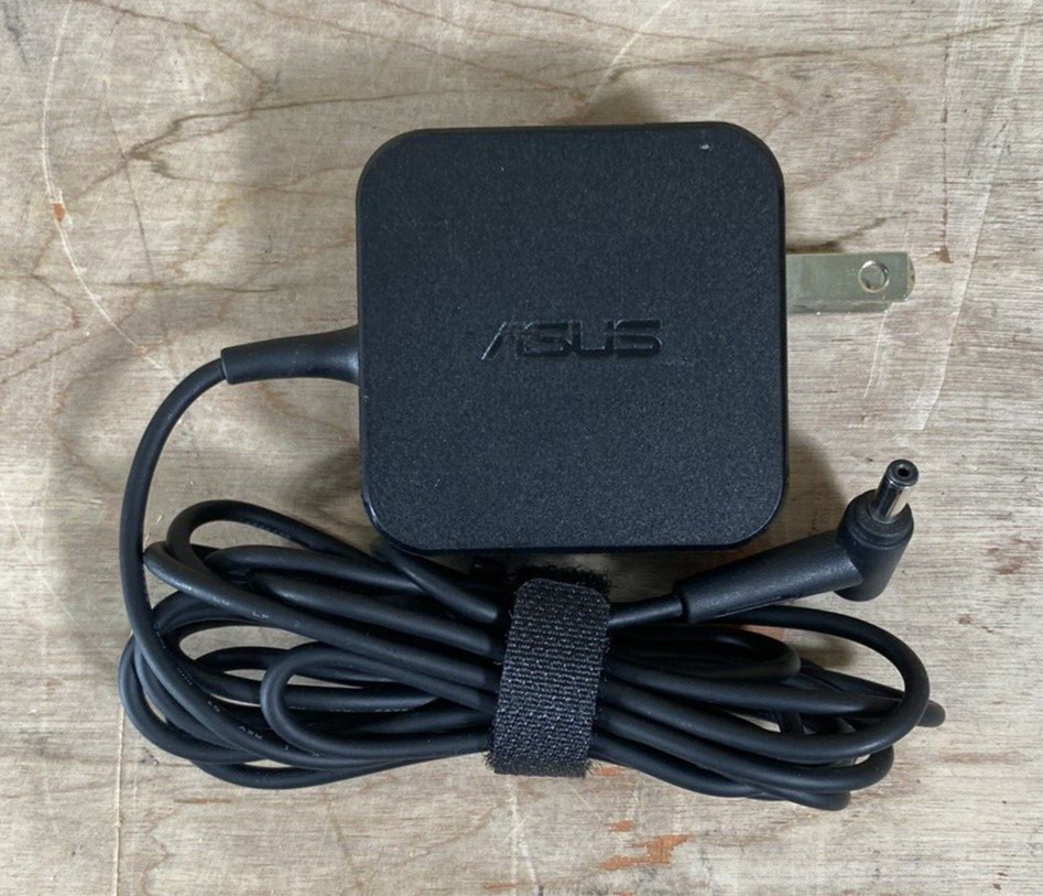 Asus ZenBook 13.3in/ Full HD Display/ Intel i7-3517u 1.9GHz/4GB RAM BATT 84%