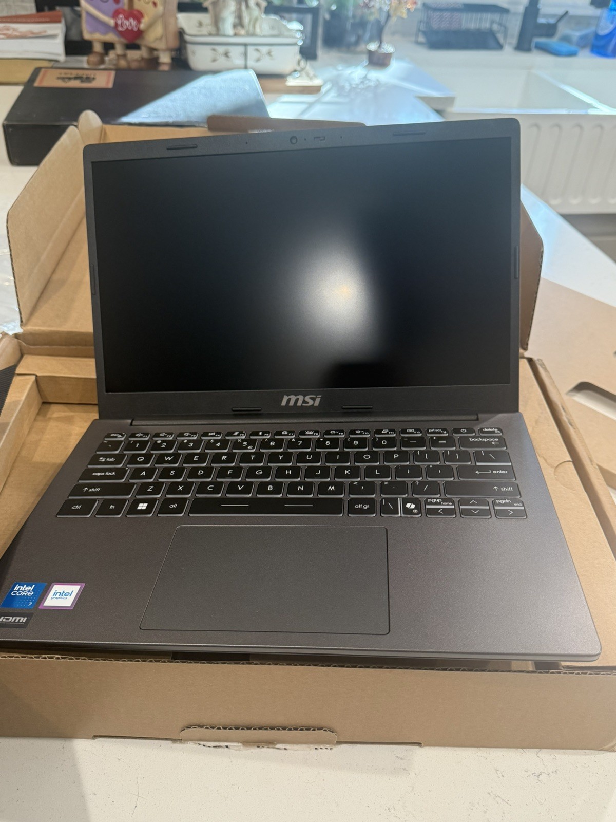 MSI Modern 13″ Ultrabook Laptop – Intel Core 7-150U (1.80 GHz) – 16GB – 1TB SSD