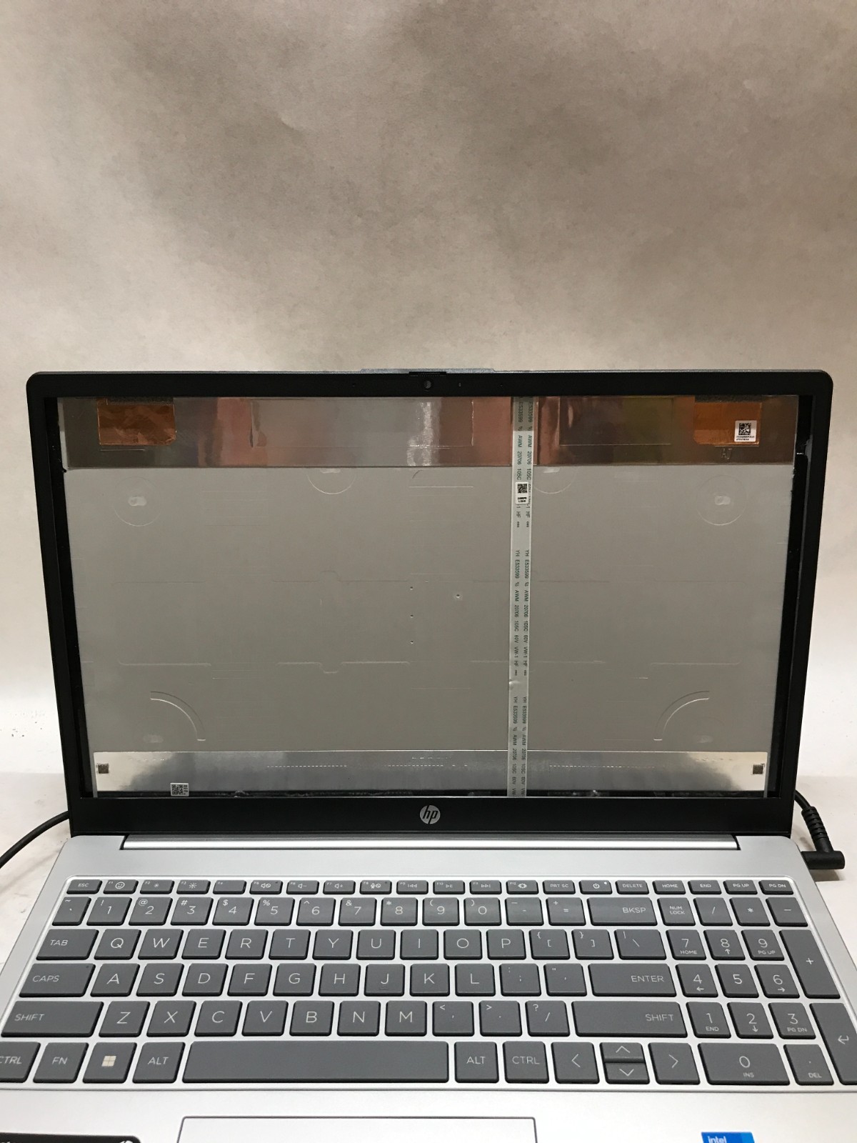 HP Laptop 15-fd0095wm 15″ Intel Core i5 NO RAM NO SSD/OS For Parts NO LCD _ DW