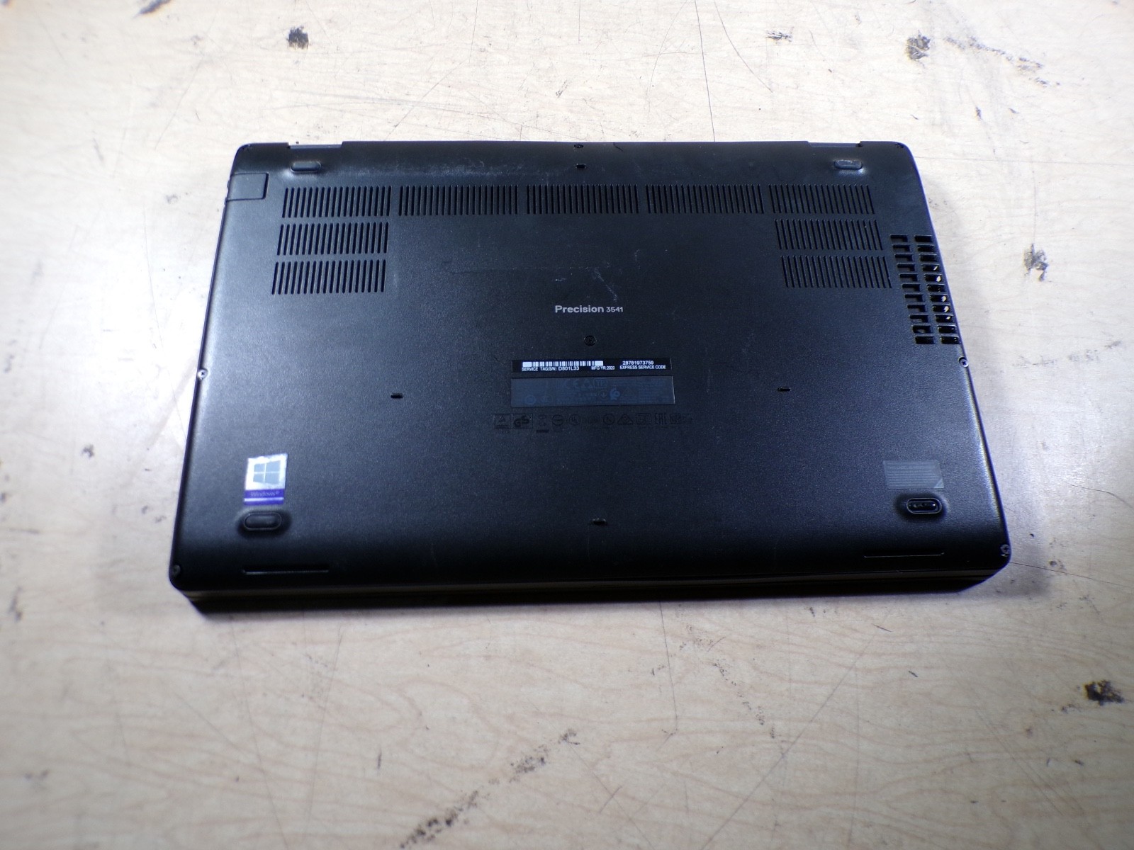 DELL PRECISION 3541 INTEL CORE I5-9400H 2.50GHZ 16GB RAM **NO HD/ NO CADDIE