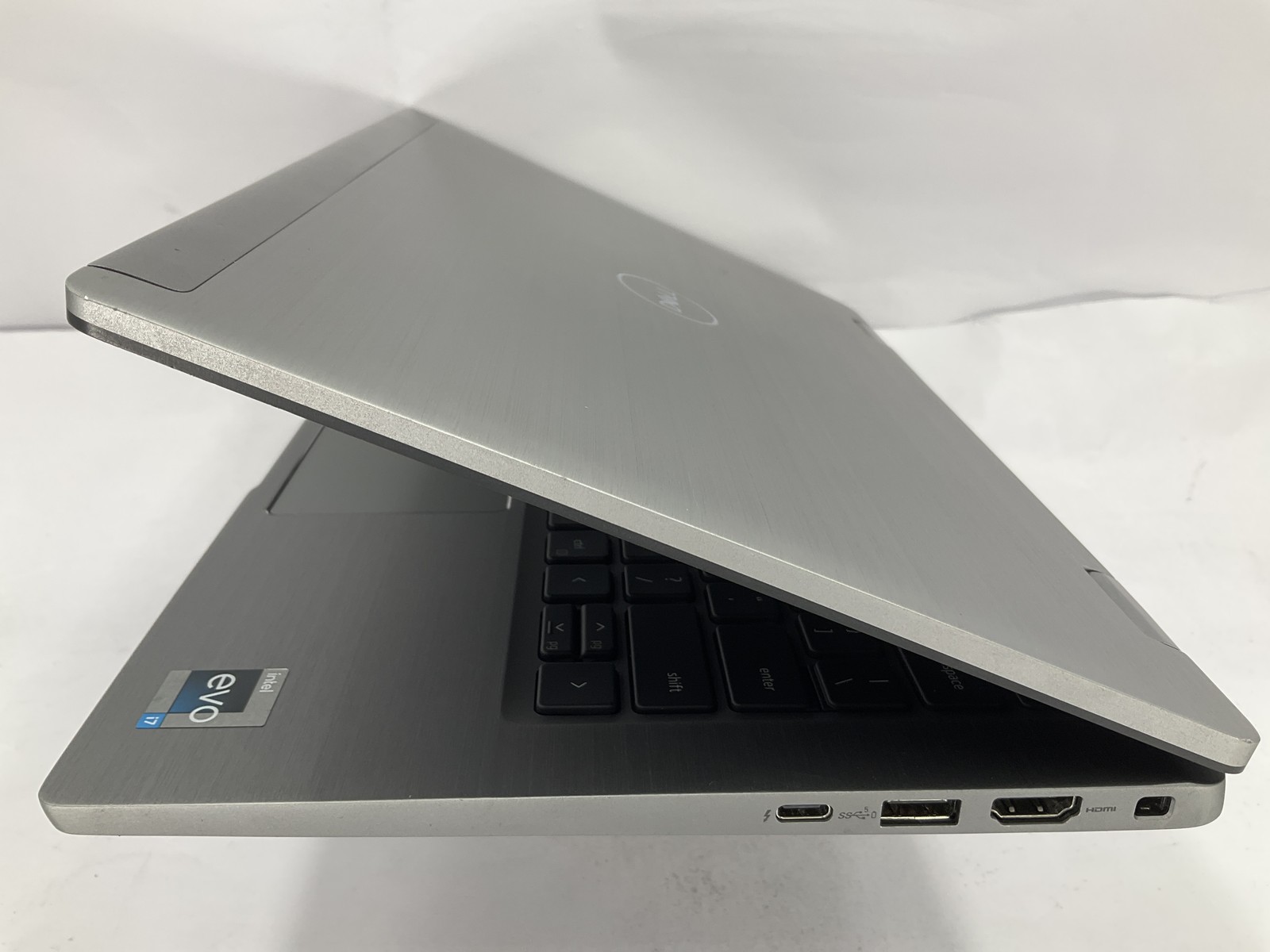Dell Latitude 7330 13.3″ 2in1 Touch Core i7-1255U 512GB 16GB B Win 11 Pro