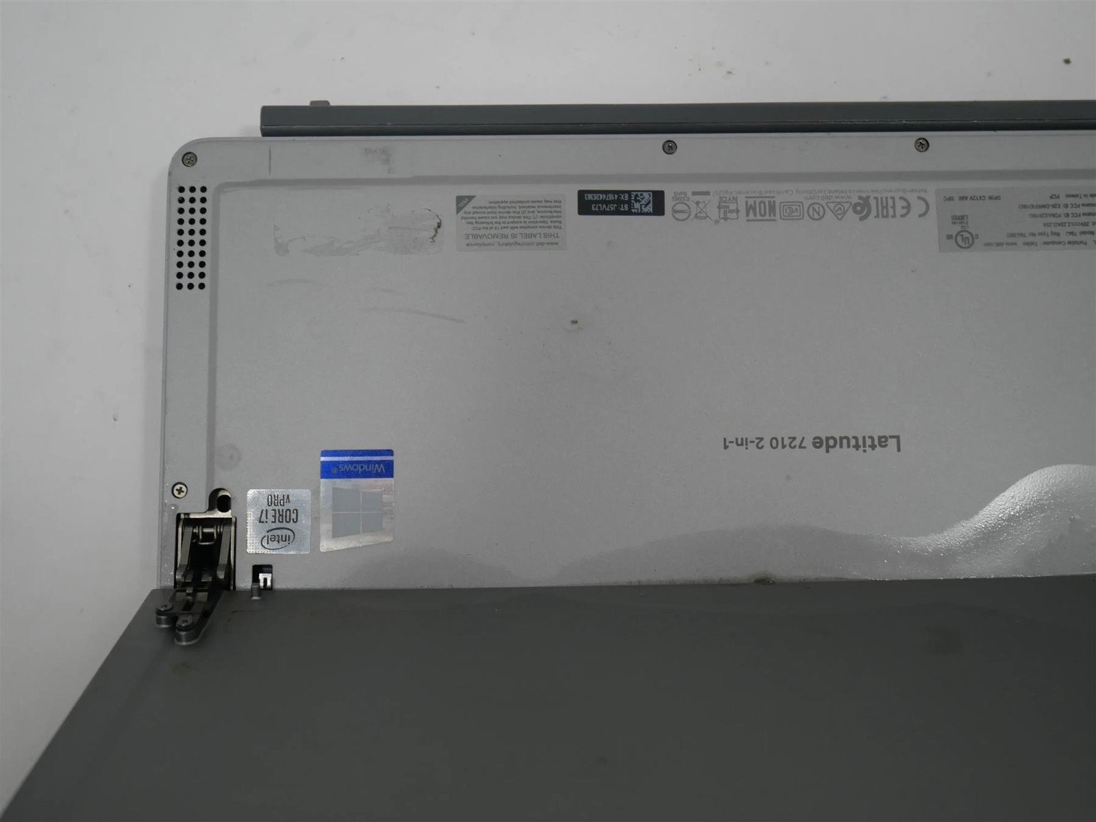 Dell Latitude 7210 Core i7-10610U 1.80GHz 16GB 256GB SSD