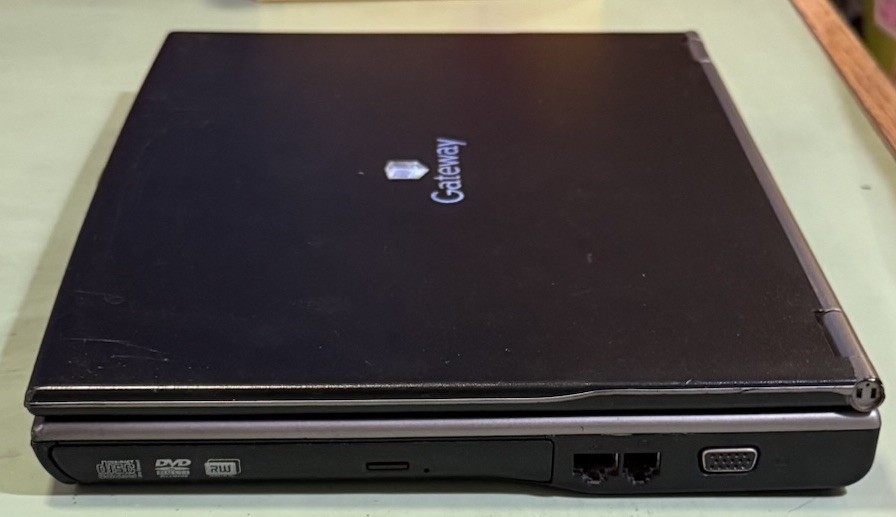 Gateway W340UA Laptop 15.4” Untested Windows Vista Era Notebook Parts Or Repair