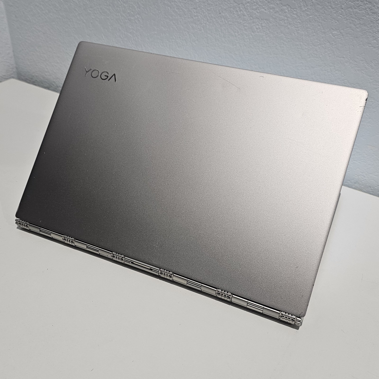 Lenovo Yoga 920-13IKB 2-In-1 Touch Intel i7-8550U 16GB RAM 512GB SSD USB-C