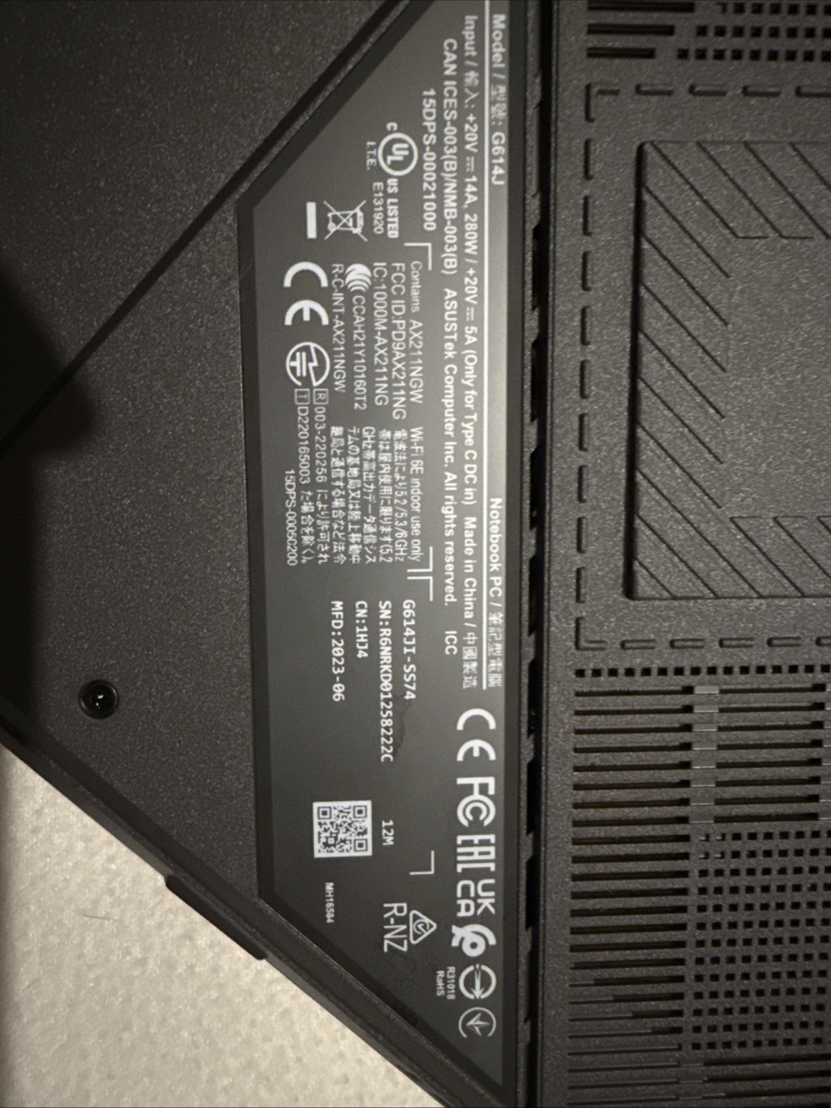 ROG (Republic Of Gamers) Strix G614JI Laptop intel i7-13th 4070 Nvidia Geforce