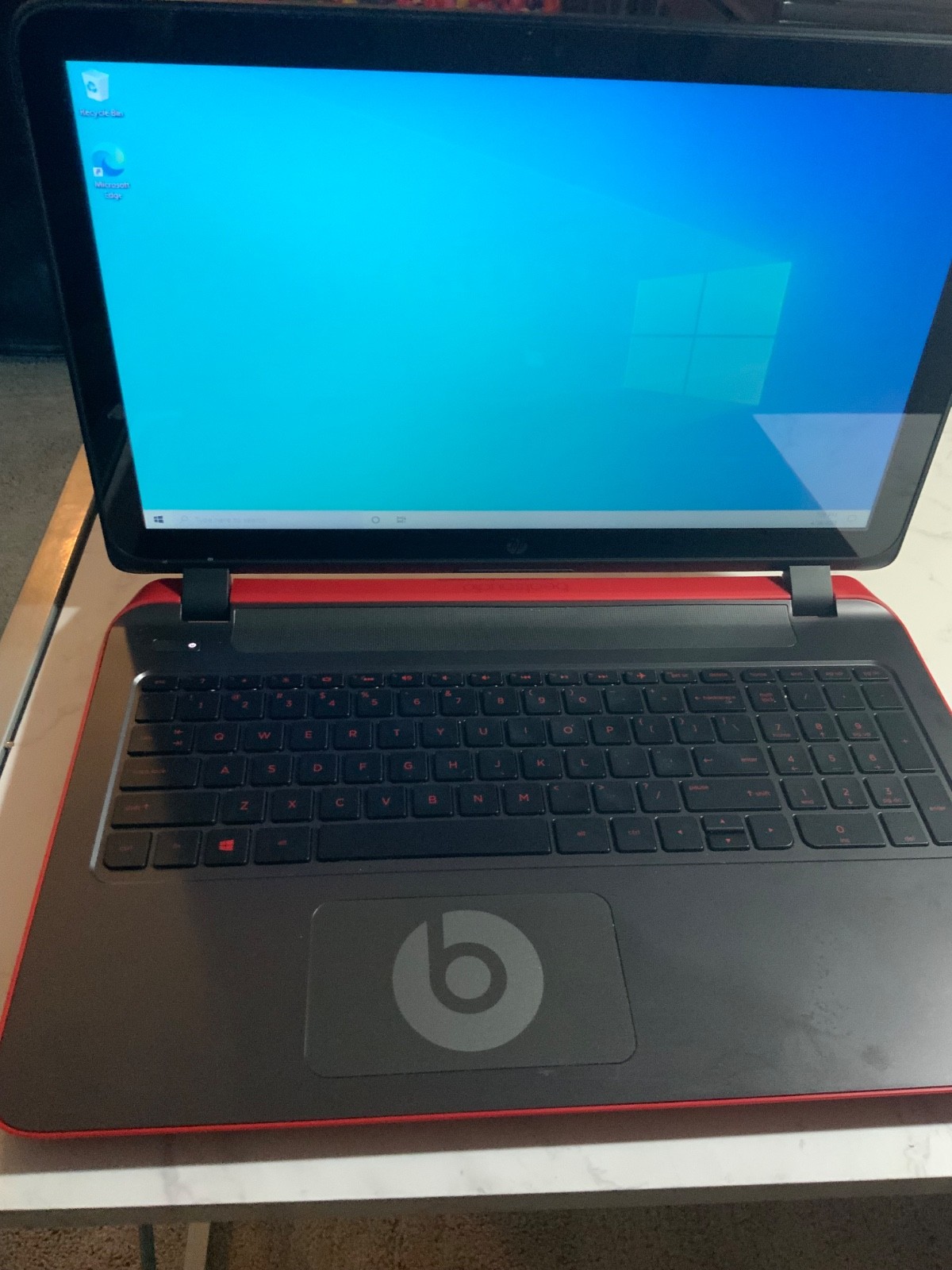 HP Pavilion Laptop – Red | AMD A8 / 8GB RAM | Windows 10 | Beats Audio 243