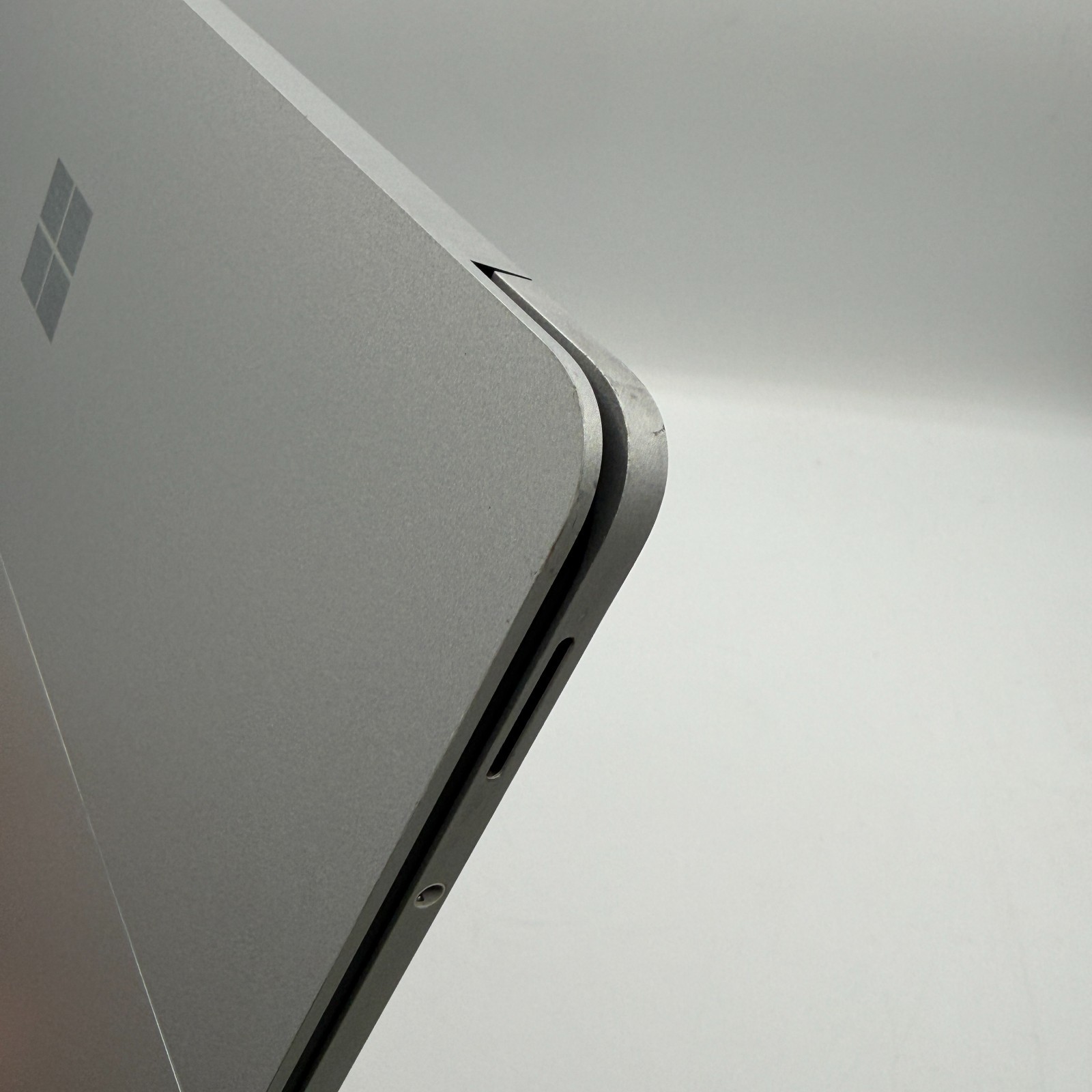 Microsoft Surface Laptop Studio 14.4″ i7-11370H 32GB RAM 512GB SSD RTX A2000