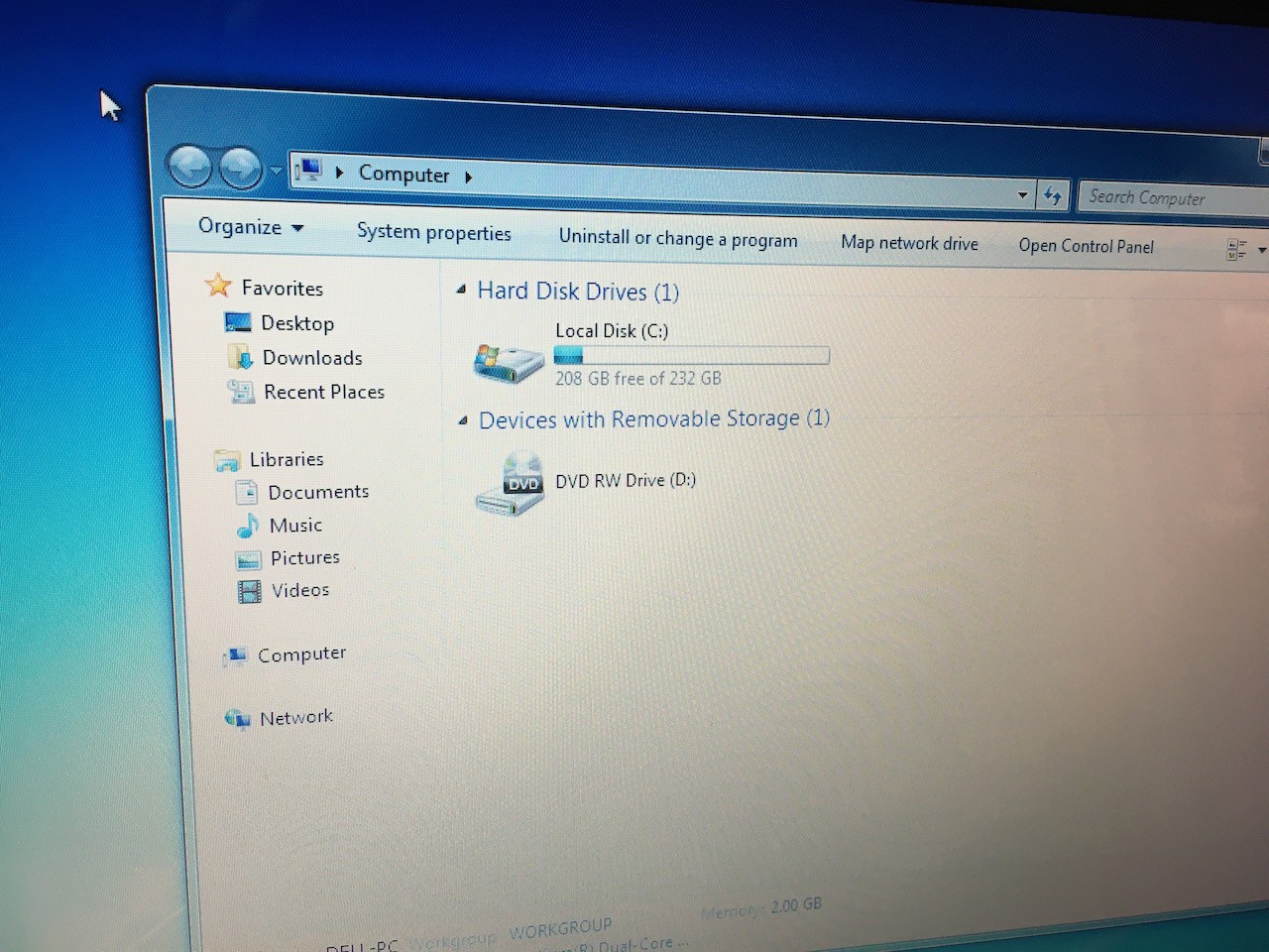 Dell Inspiron 1545 Pentium Dual-Core T4200 2GB 250GB Windows 7 Pro Optical DVD