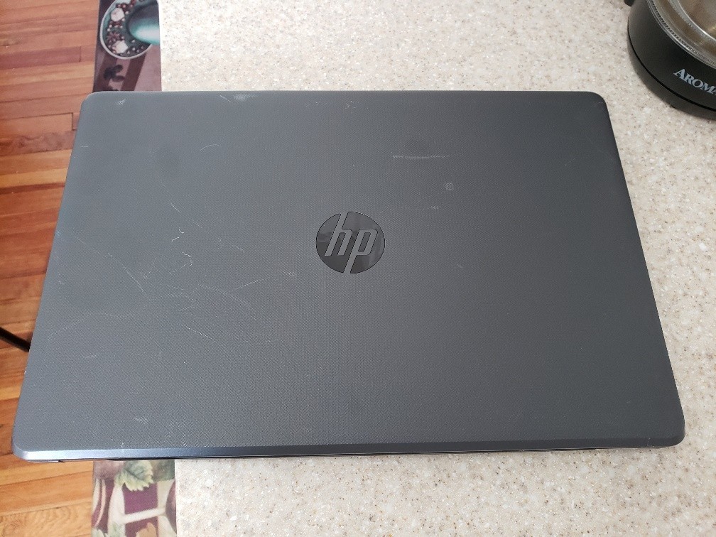 15.6″ HP 250 G6 INTEL CORE i5-7200U 500GB SSD 8GB RAM WIN 11 LAPTOP