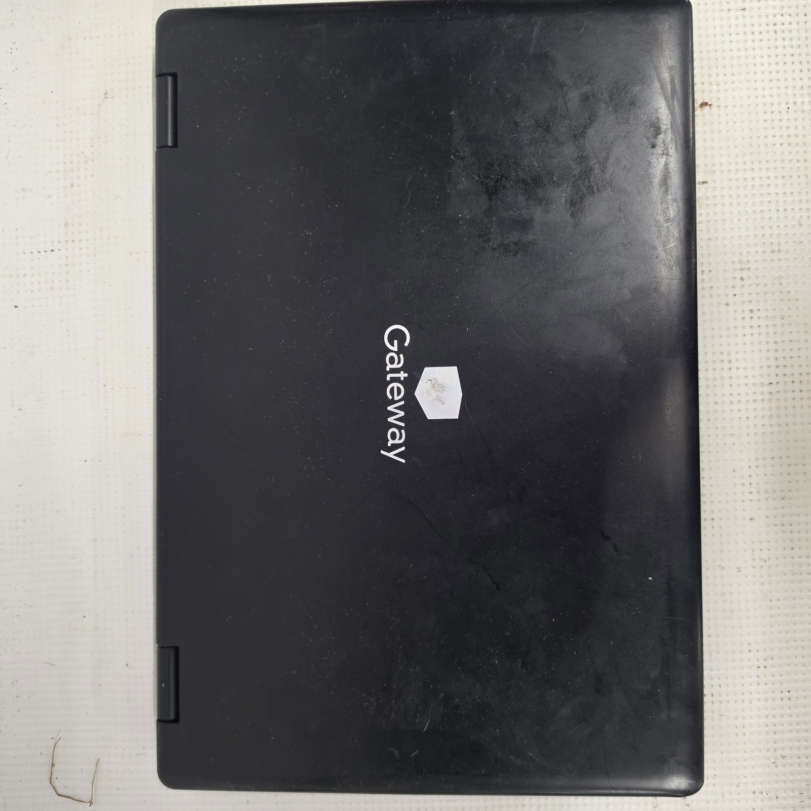 Gateway Laptop 11.6″ Intel Celeron 1.10Ghz 4GB Ram 64GB SSD Win 10 Home (S/Demo)