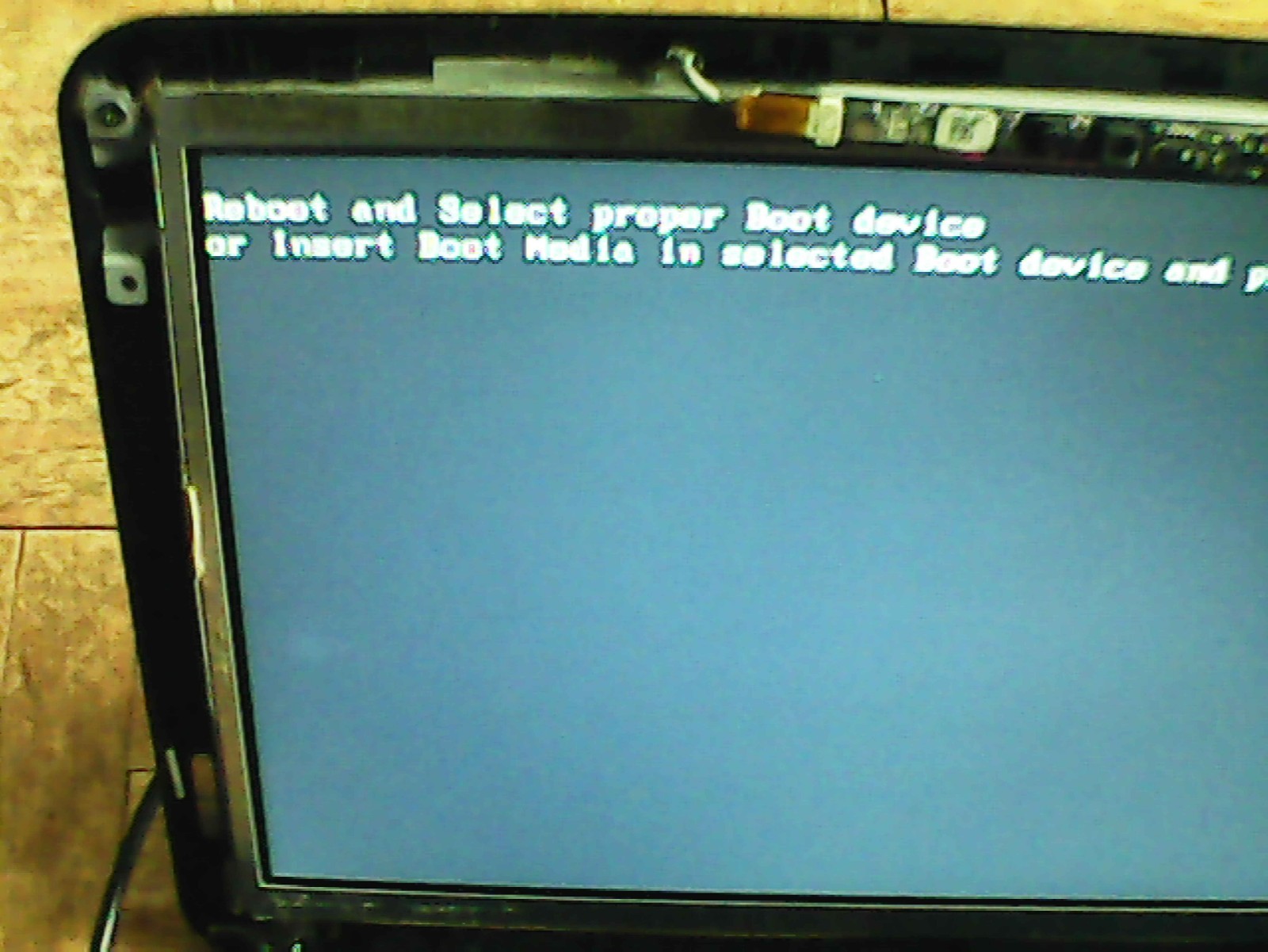 HP Mini 1030NR Intel Atom N270 1.6GHz 1 GB NO HDD (No Charger ) Works Sold As Is