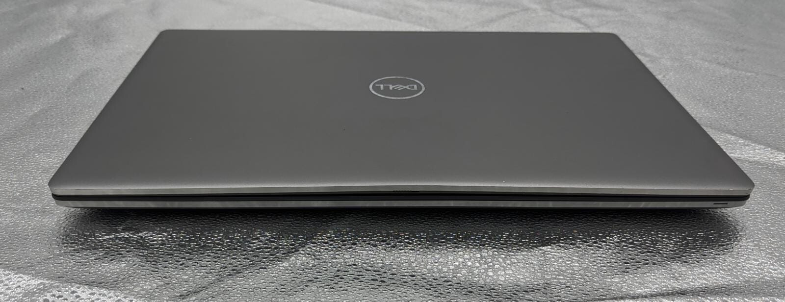 Dell PRECISION 7750 17.3″ I5-10400H 260GHz. 1TB SSD 32GB W10