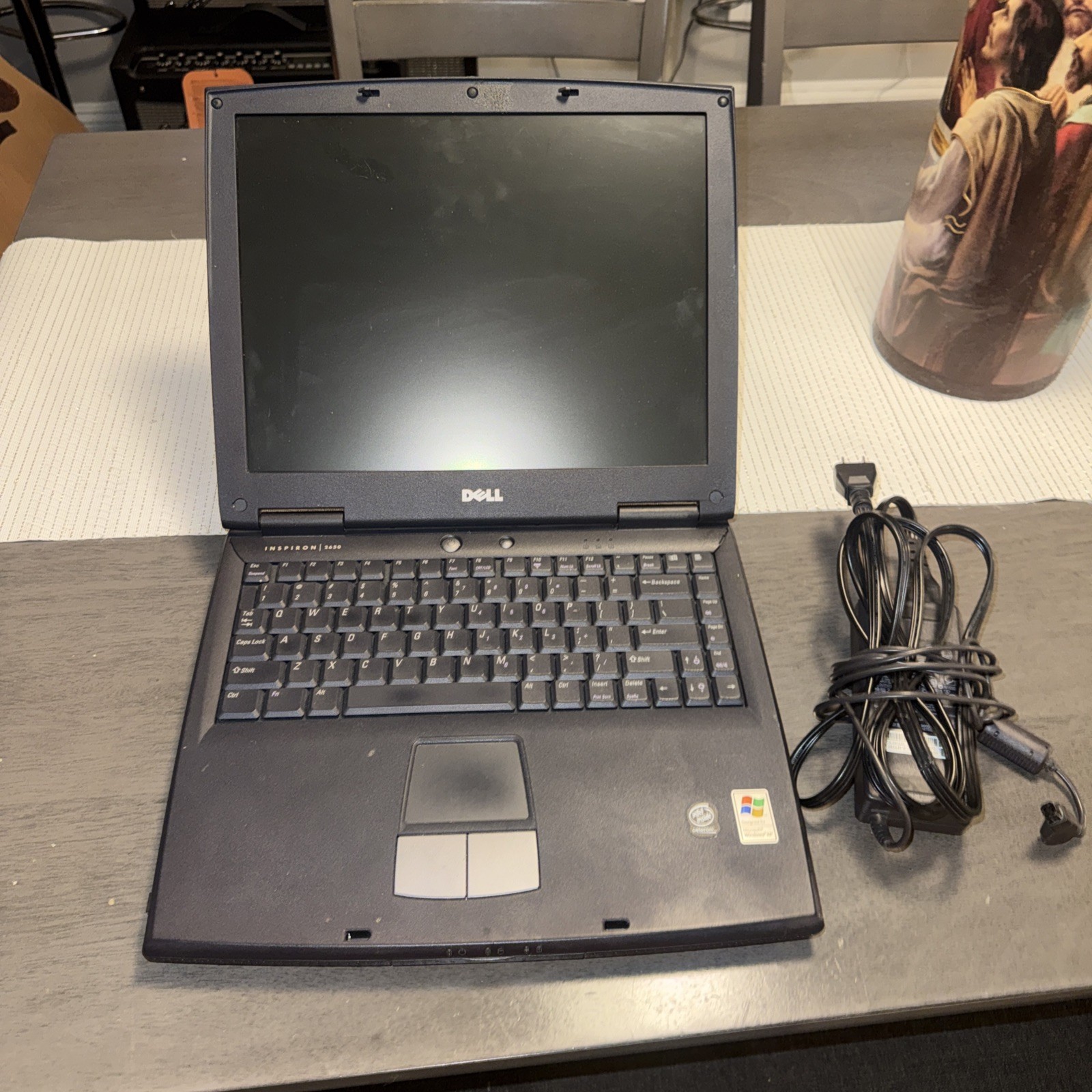 Dell Inspiron 2650 14″ Celeron 1.5GHZ 256MB 30GB 3 1/2 Floppy Disc Window XP