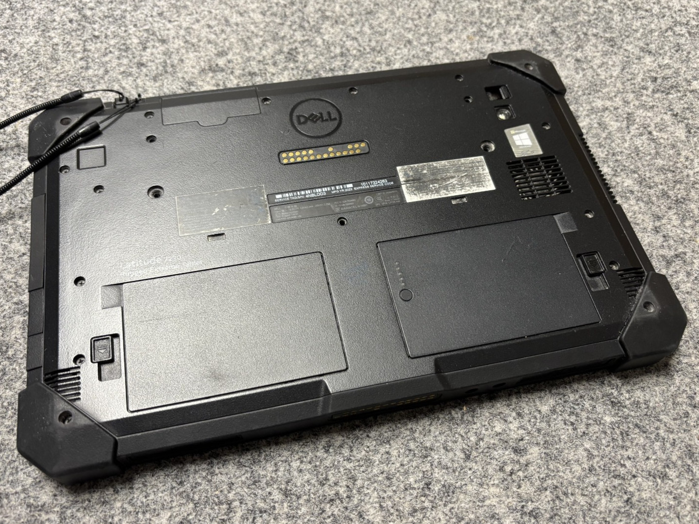 Dell Latitude 7220 Rugged Extreme Tablet Intel Core i3-8145U 8GB 128GB SSD