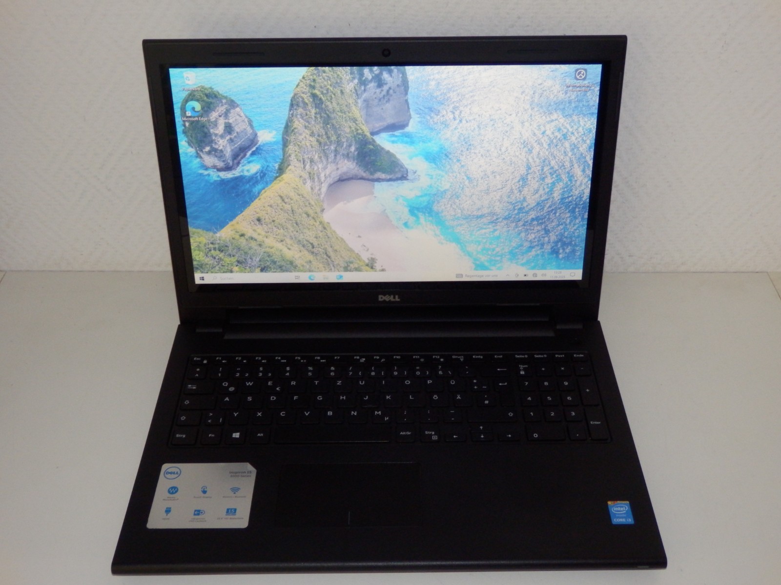 Dell Inspiron 15 3542 – Intel i3-4030U, 4GB Ram 128GB SSD, 15.6″ Touch Screen