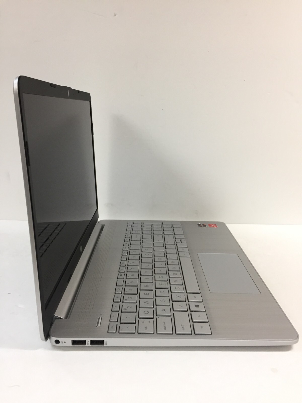 HP 15-ef0875ms 15.6″ Touchscreen Laptop/AMD Ryzen 7-3700U/12GB RAM/256GB SSD/W10