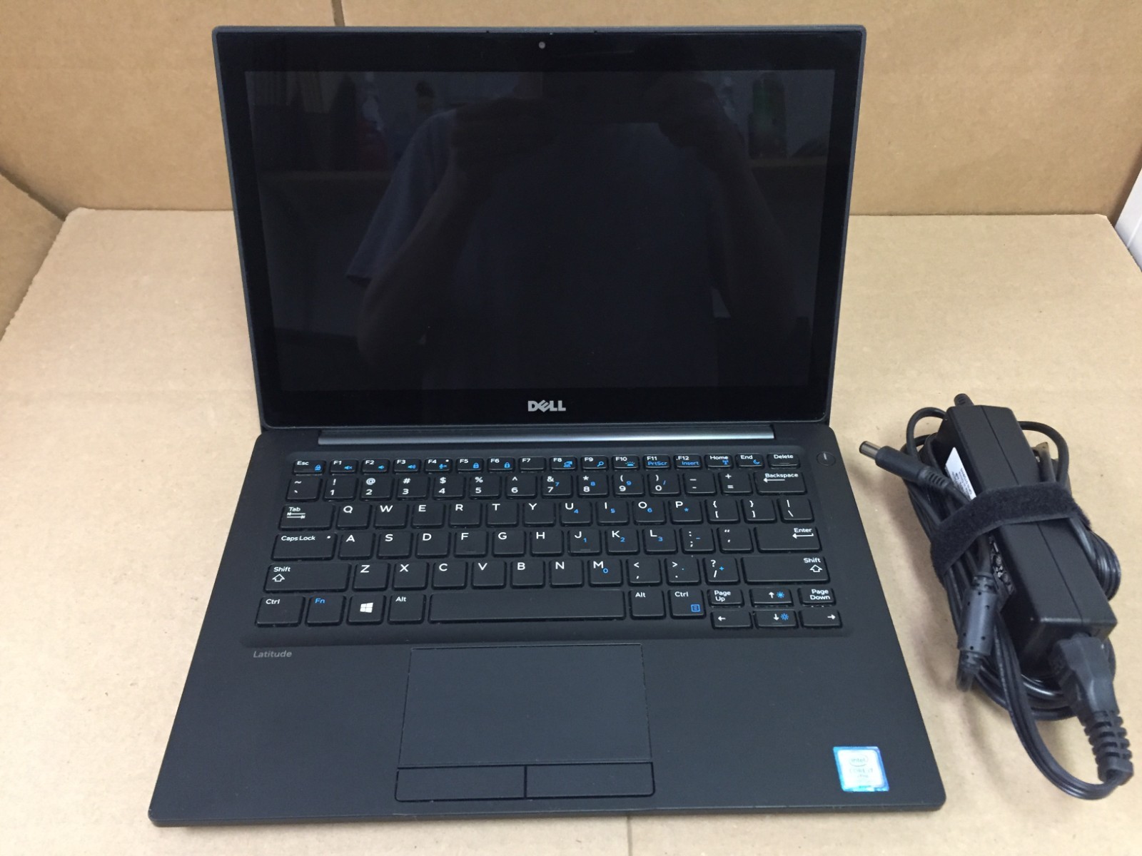 Dell Latitude 7280 12.5″ FHD Touch Screen i7-7600U 2.8GHz 16GB RAM 256GB SSD